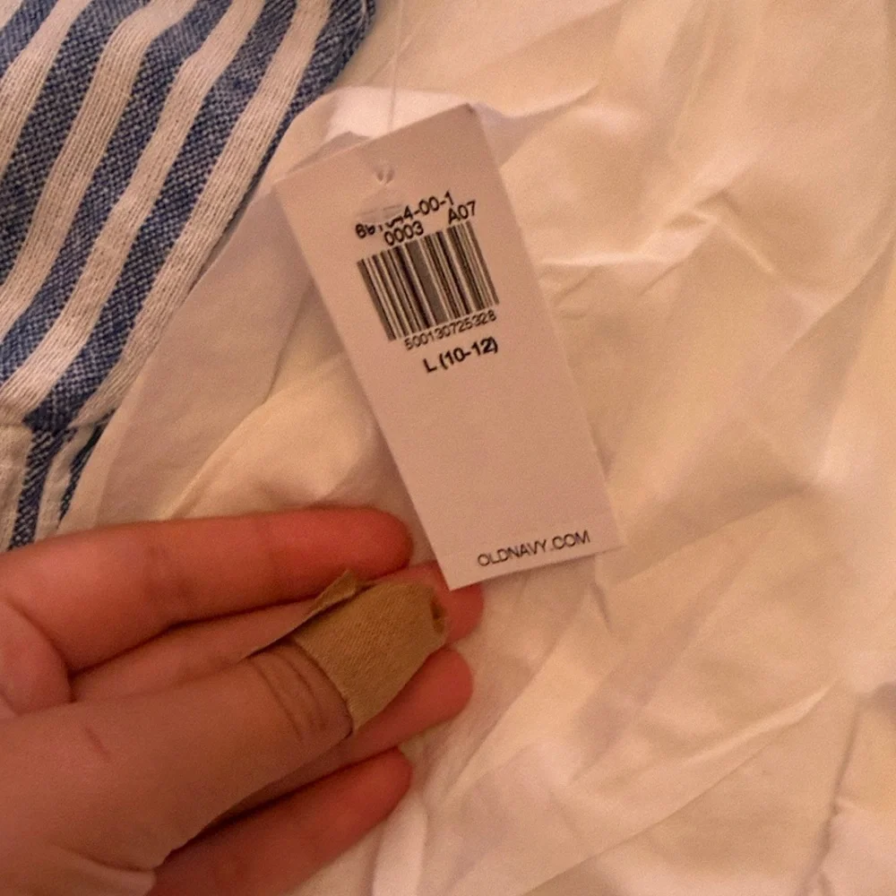 Old Navy blue white